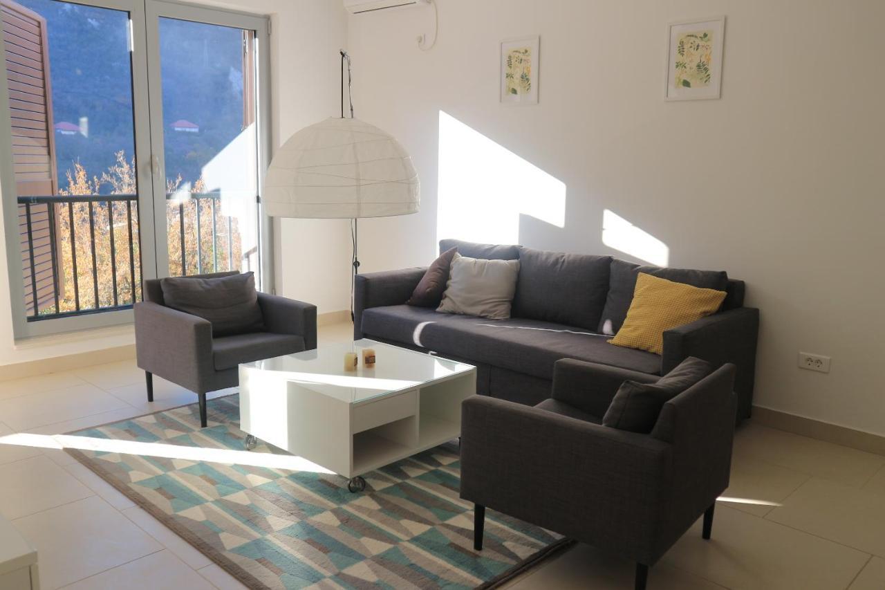 Lavender Bay Apartments D3 Or D5 I By Andreas Crivellaro Donji Morinj Εξωτερικό φωτογραφία
